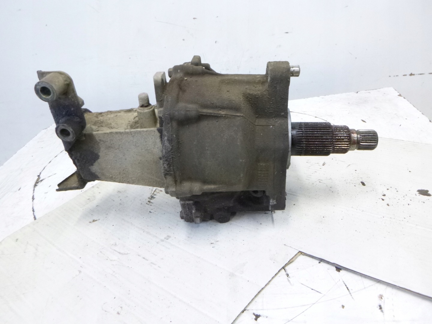 differential diff front Hyundai Santa Fe 2.7 2001r. 4x4 Y010204220