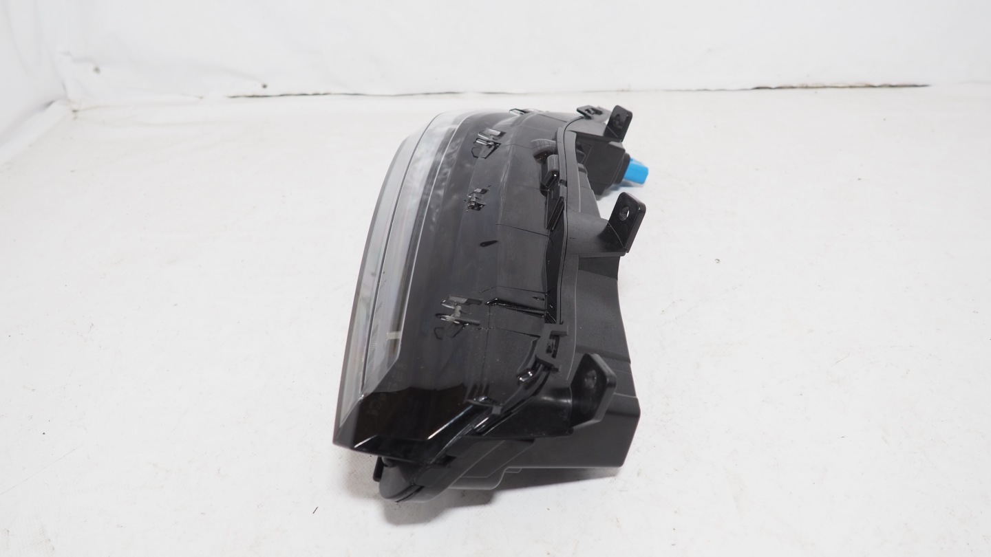 Peugeot 308 III LED DRL left front