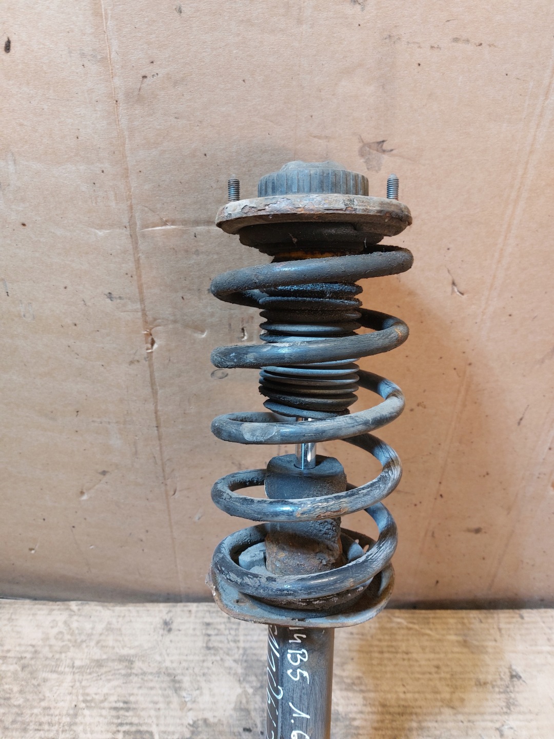 shock absorber spring front AUDI A4 B5 1.6B