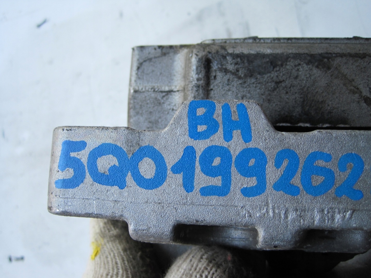 engine mount holder AUDI VW SEAT 5Q0199262BH