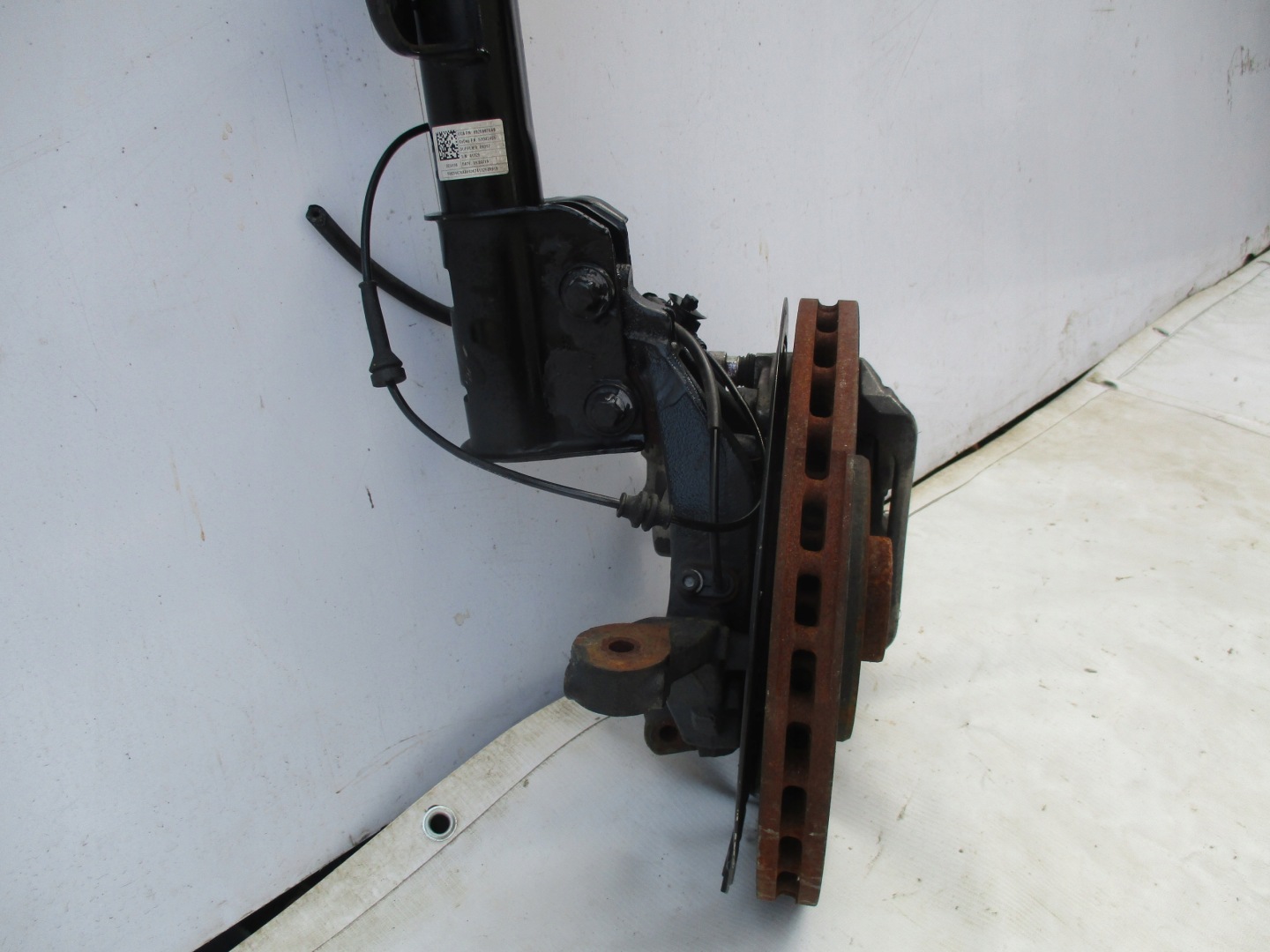 tlumič otoč pravá Jeep Compas II 1,6 68259676AB