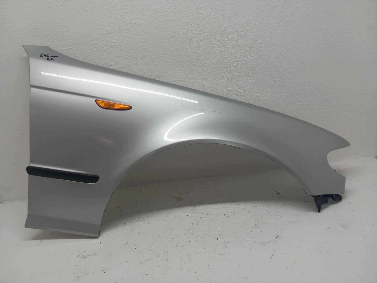 fender front front right BMW 3 E46 sedan KOMBI LIFT paint 354/7