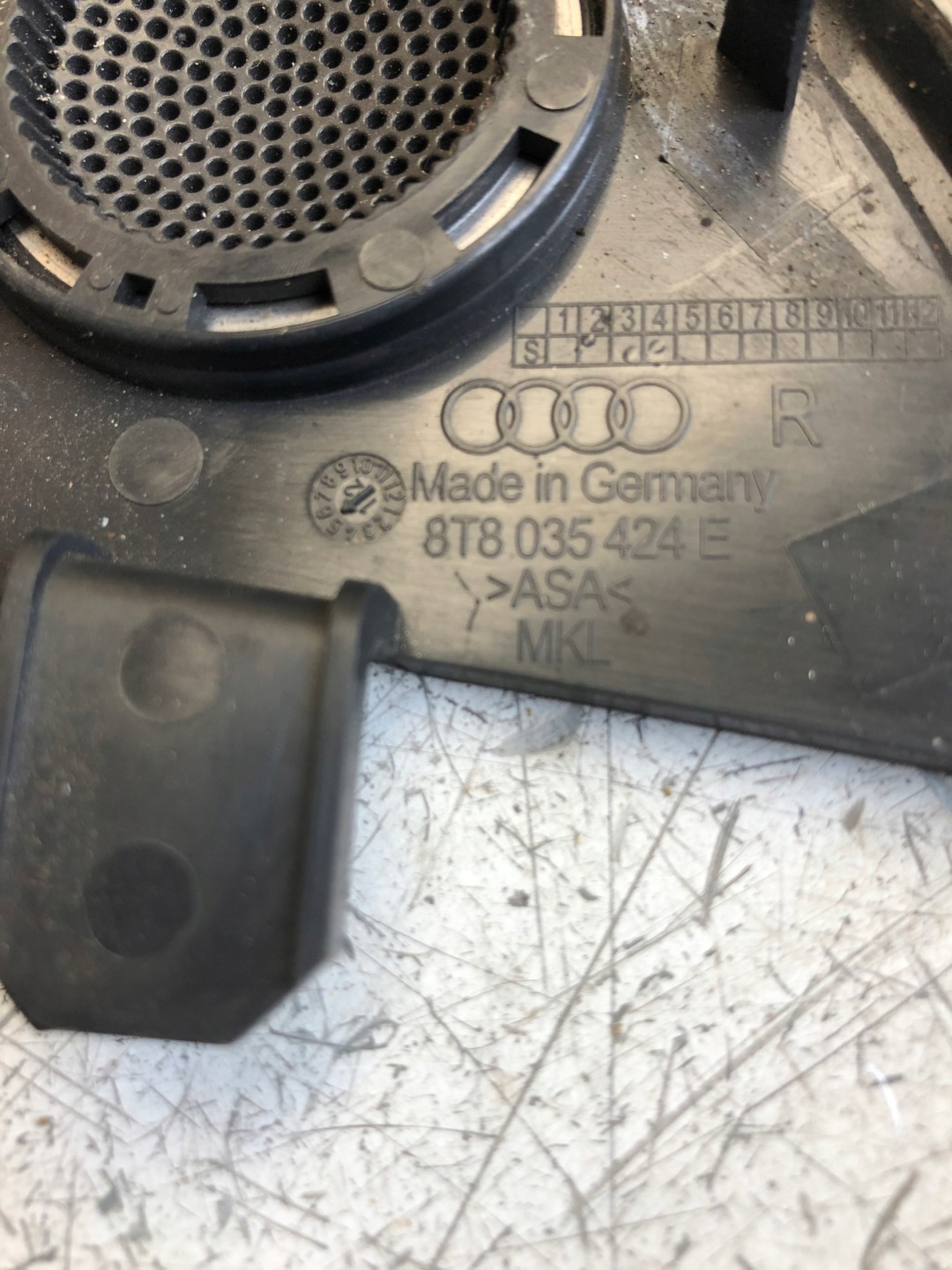 krytka repráku pravá bang OLUFSEN AUDI A5 SB