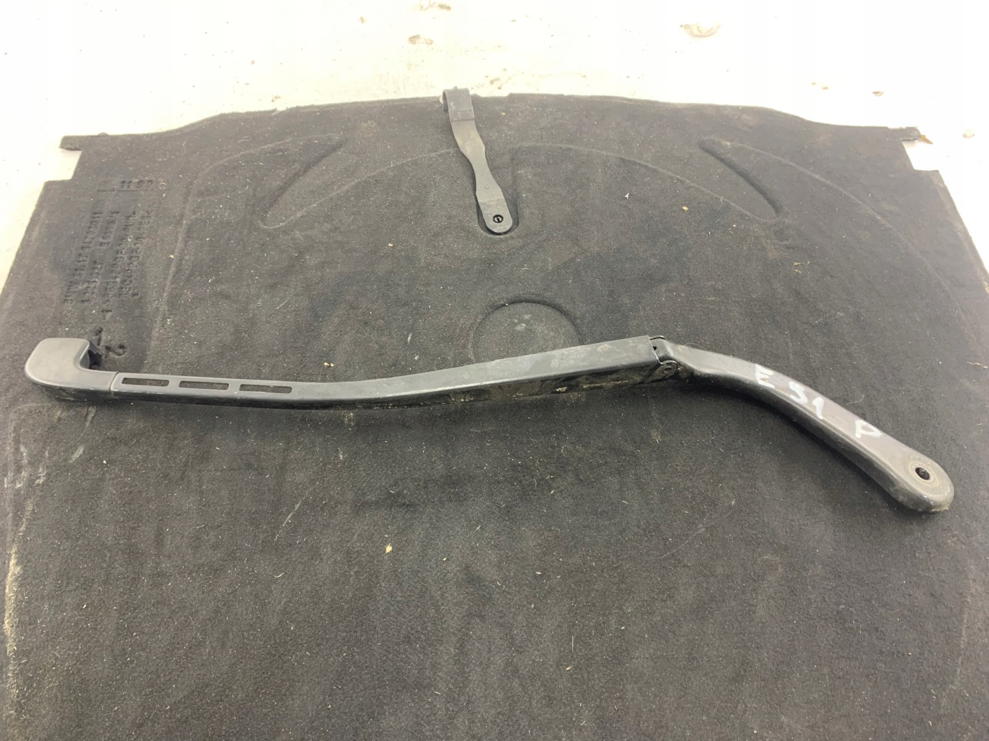 BMW E91 E90 Braccio tergicristallo Destro