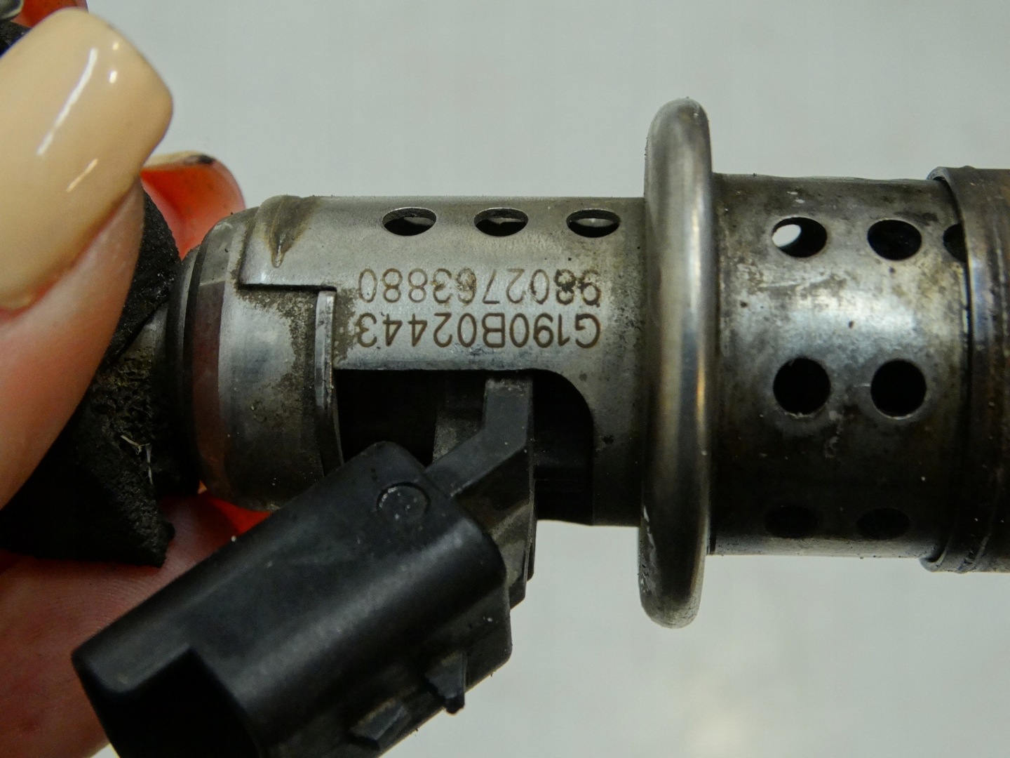 injector nozzle ADBLUE CITROEN C4 CACTUS 1.6 BLUEHDI 9802763880
