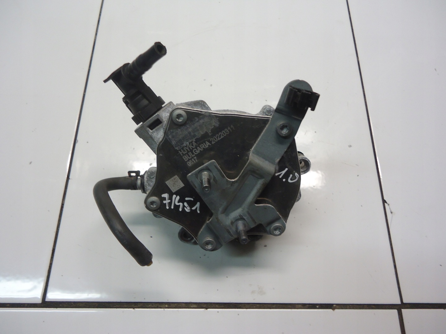 FORD FOCUS MK3 C-MAX 1.0 ECOBOOST pump VACUM