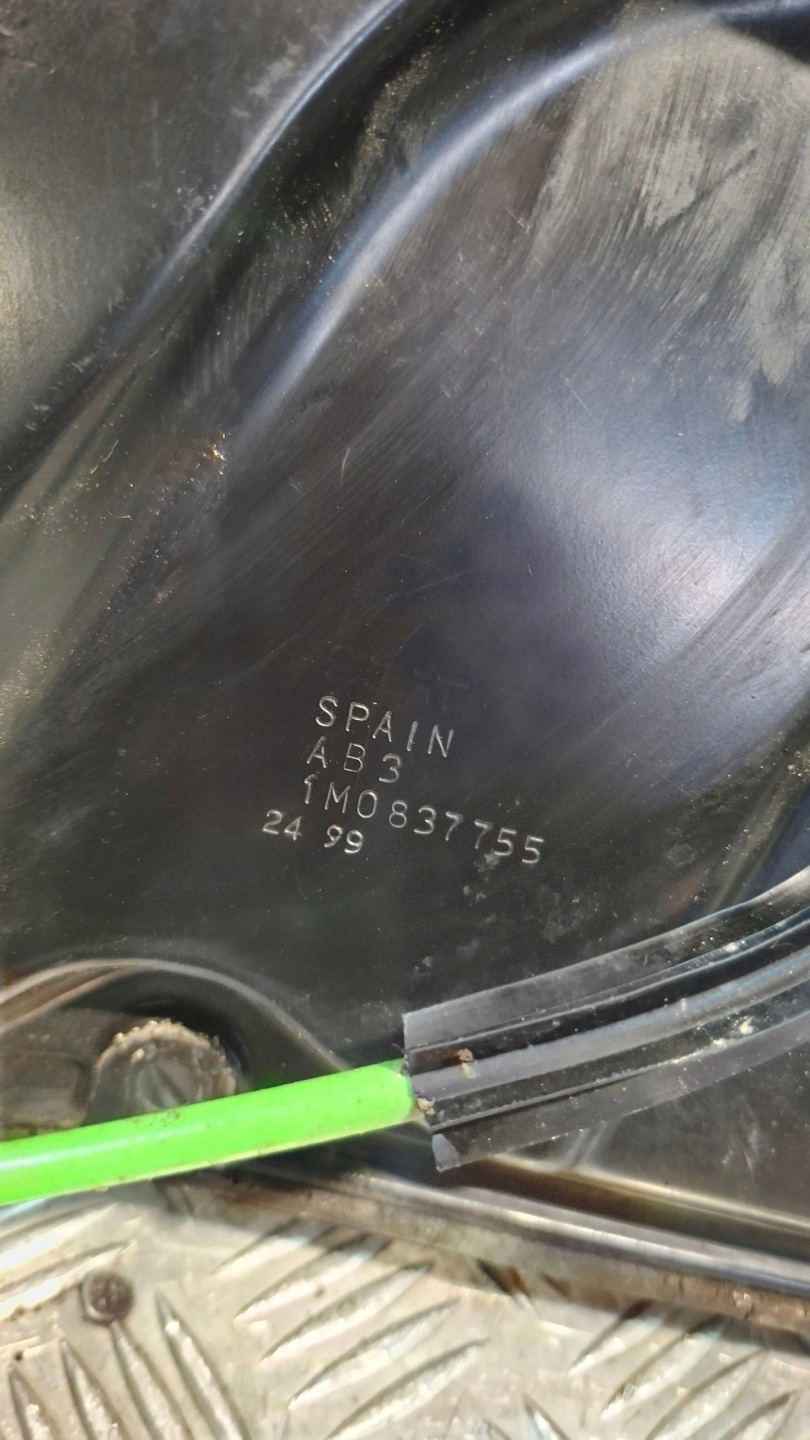 window regulator sheet metal left front SEAT TOLEDO II