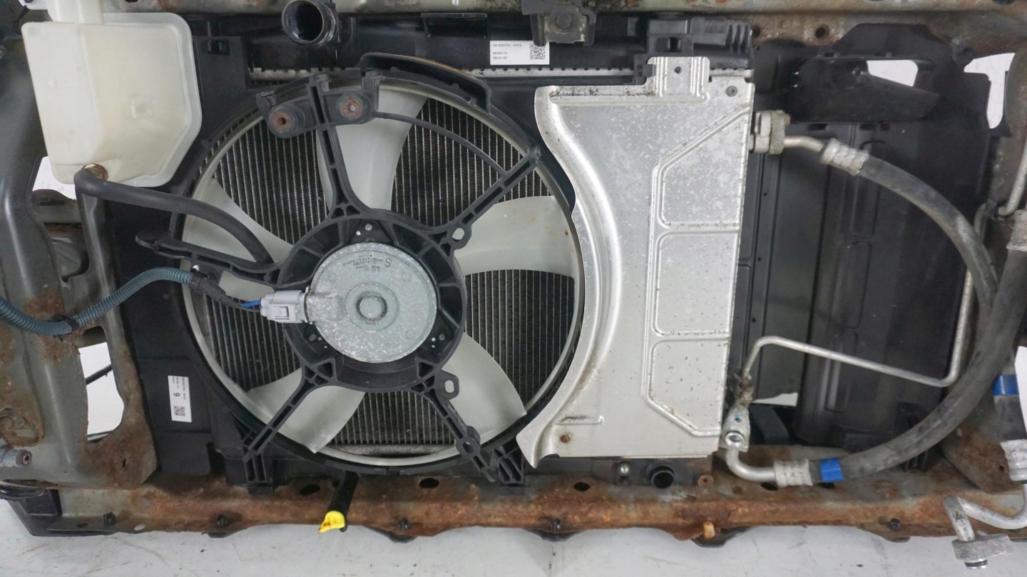support panel for radiators pillar iron TOYOTA YARIS 3 III 11-14 1.3 1G3 2011-2014