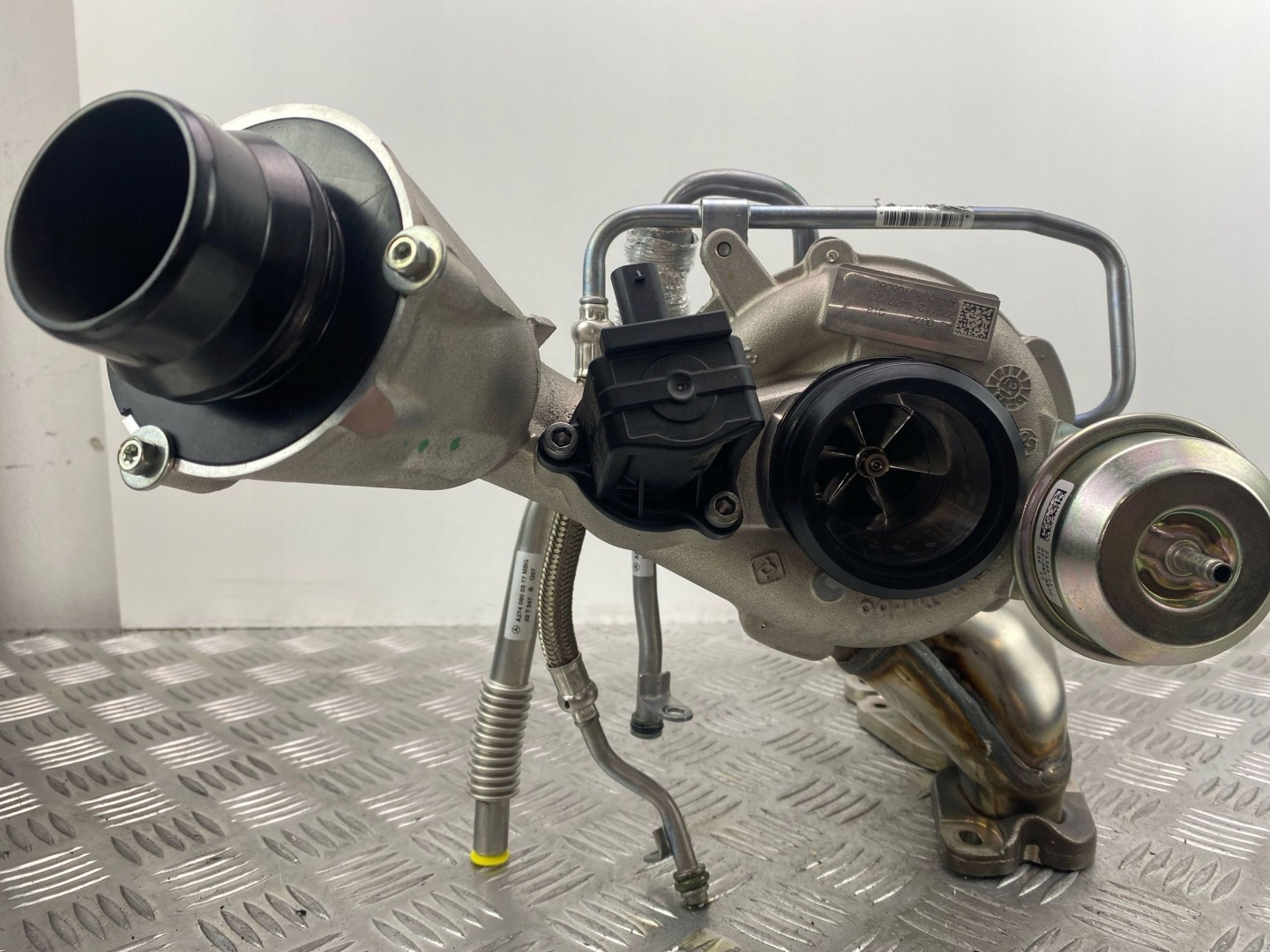 Mercedes E300 W213 2.0 Turbo A2740906080 nova original