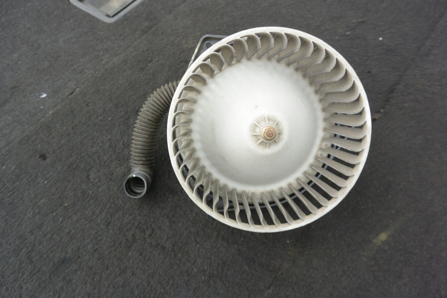 ventilátor topení NISSAN MAXIMA QX A33 EU