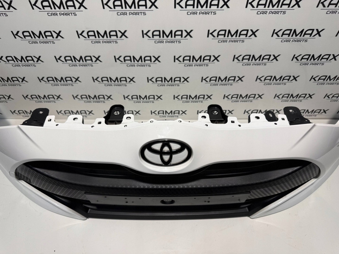 front bumper TOYOTA YARIS IV 20- original 52119-0DA00