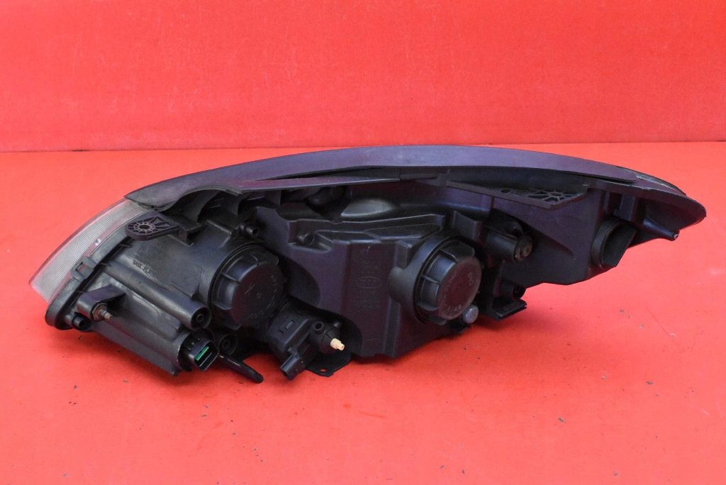 REFLEKTOR right light front EU 92102-1H500 KIA CEED 1 and 07-10