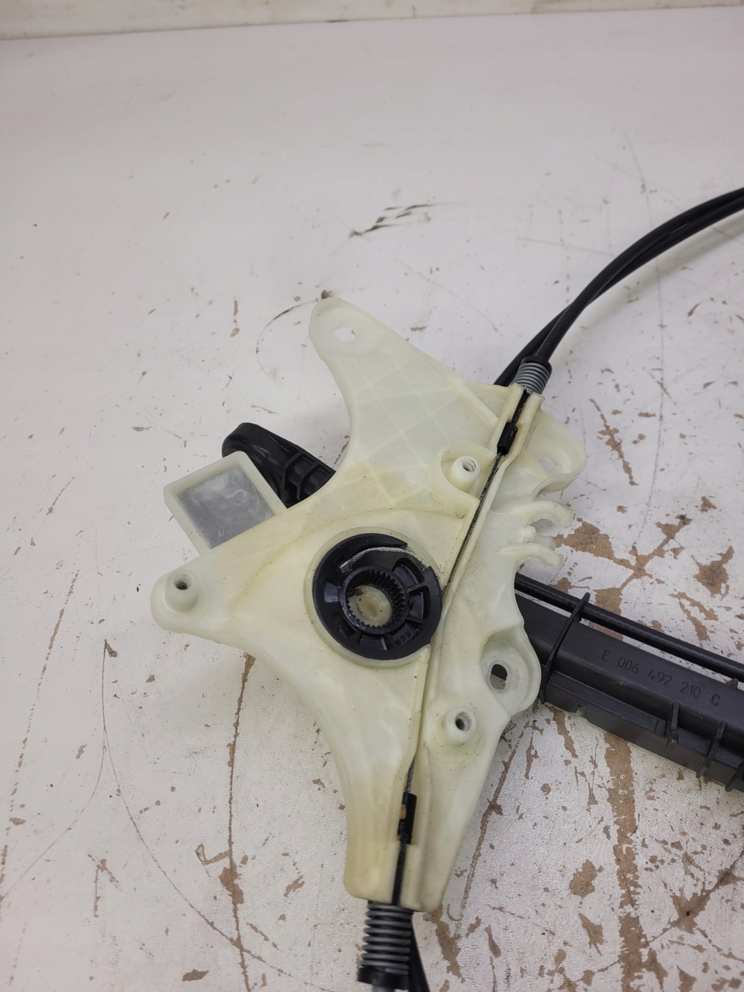 mechanism bonnet boot AUDI A4 B9 A5 8W9863560