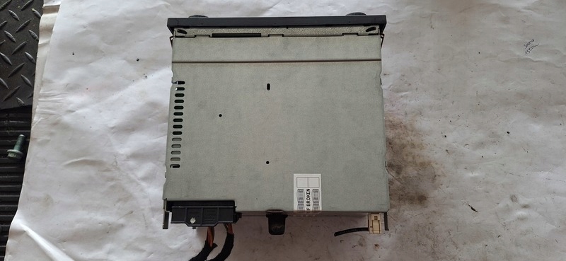 RADIO FABRYCZNE VW POLO 05- 6Q0035152B