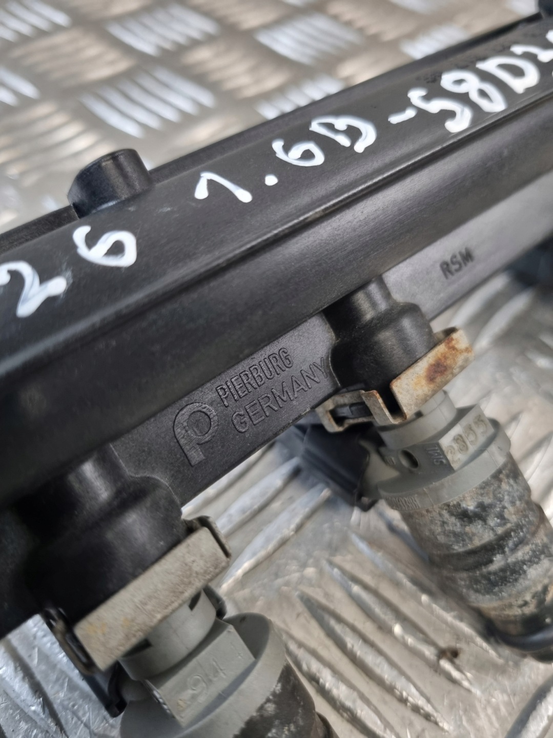 kraftstoffverteiler einspritzleiste SEAT ALTEA 1.6B
