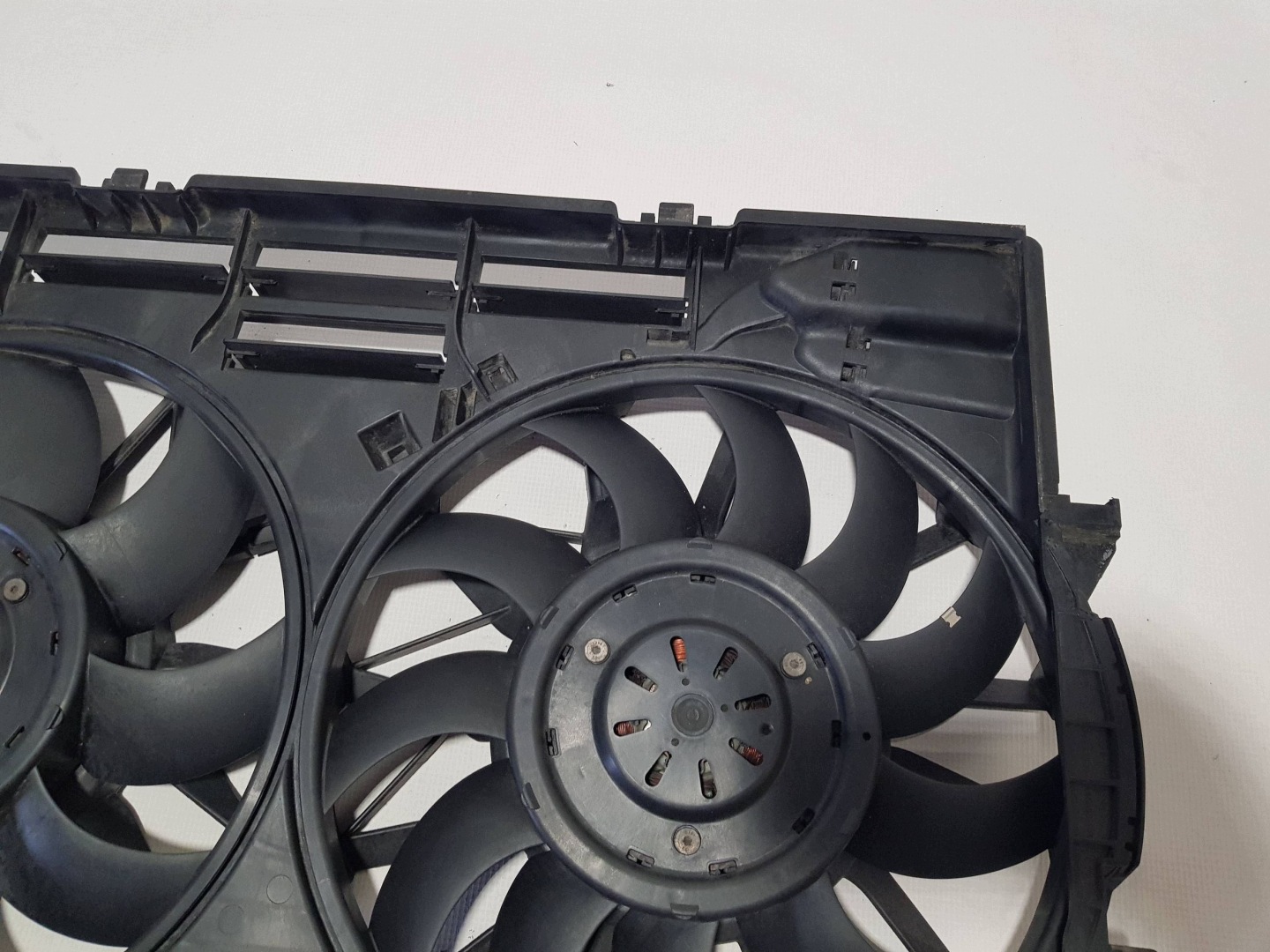 ventilátor chladiče Audi A8 S8 D4 4H 4H0121003K