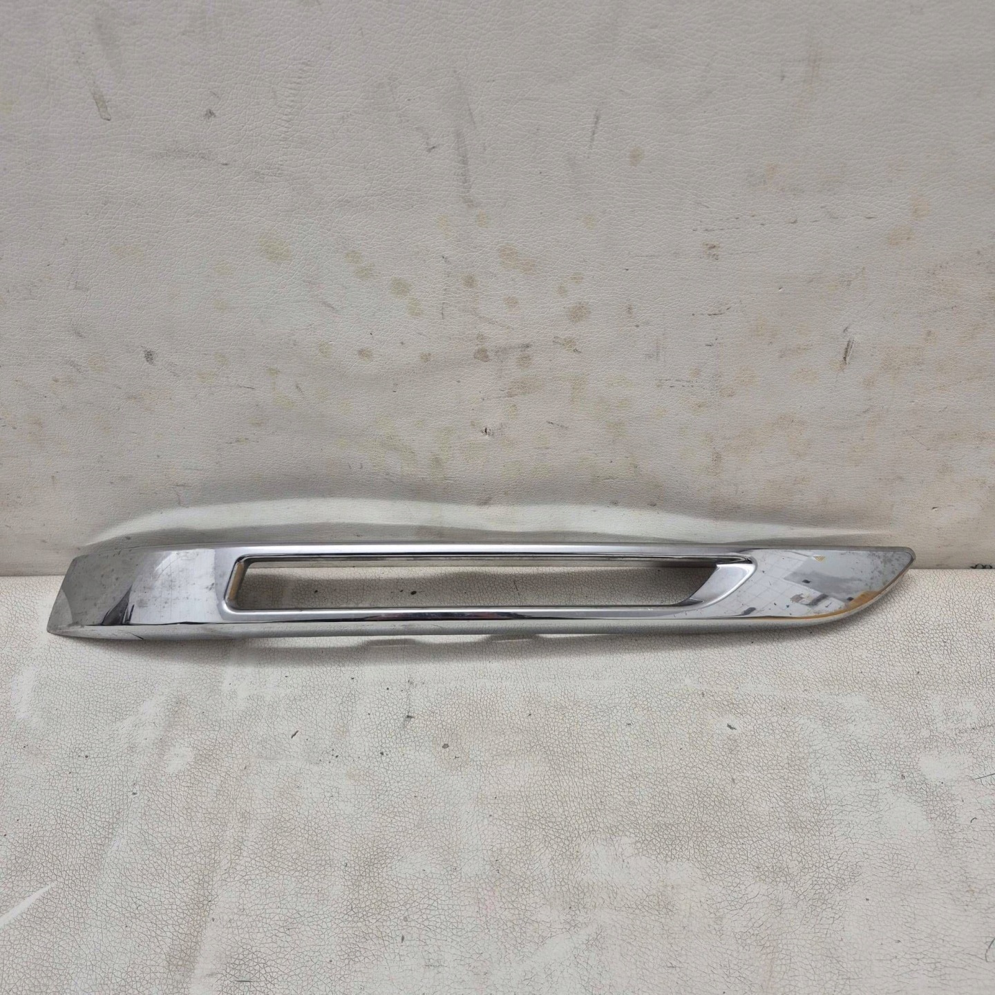 MERCEDES GLK X204 LIFT 12- grid CHROM of a bumper left front