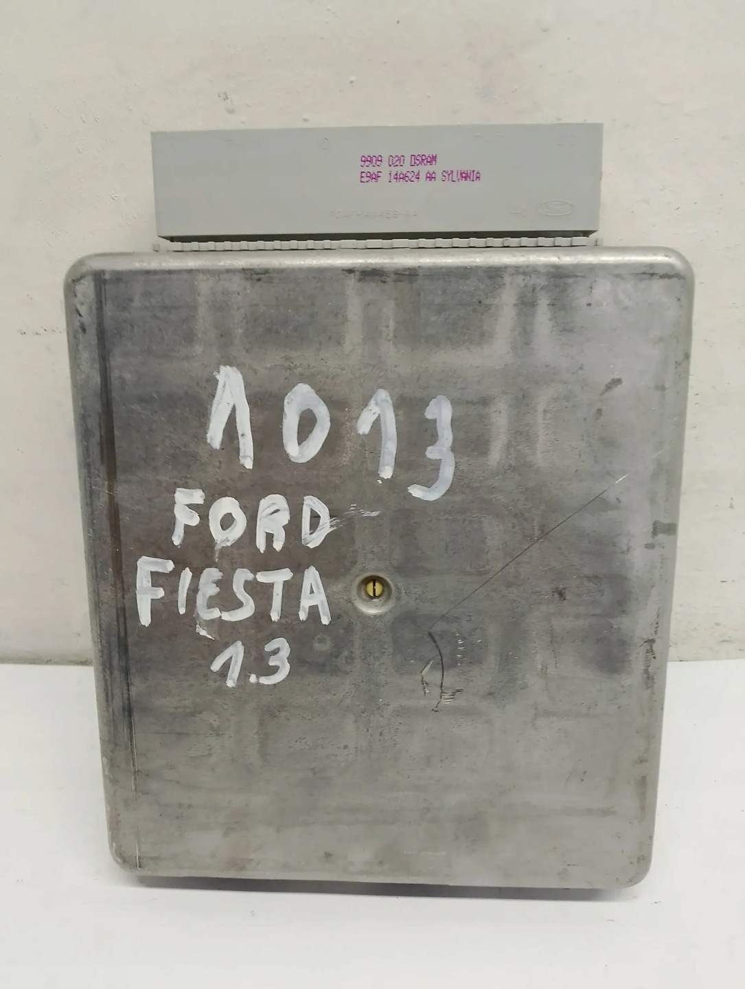 computer control unit of the engine FORD FIESTA 1.3 XS6F12A650ADB