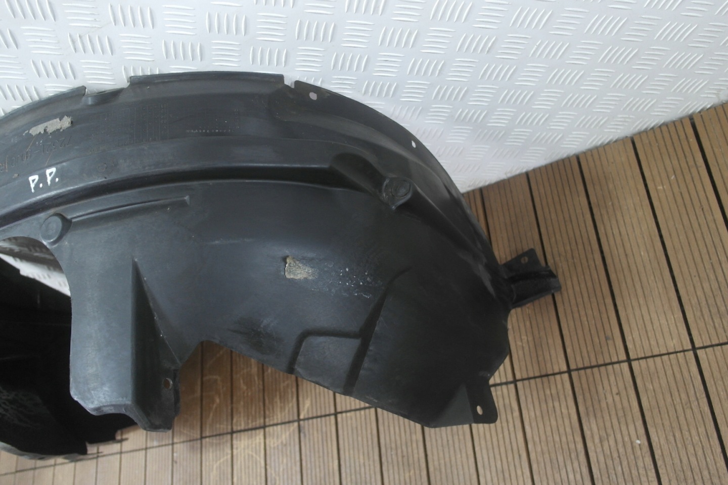 SUZUKI SX4 SEDICI 06-13 mudguard front right front 72321-80J0 OE