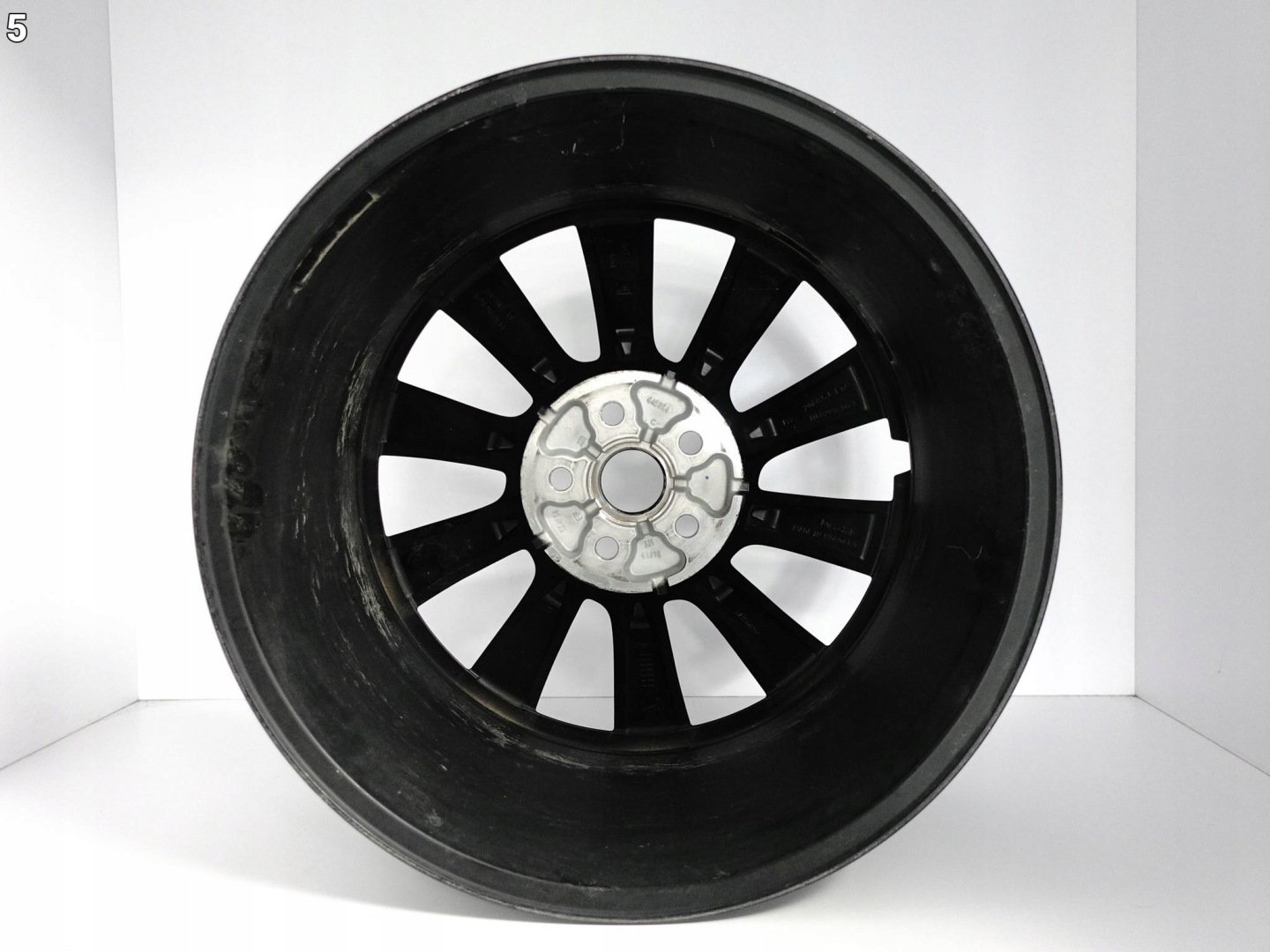 TESLA MODEL Y PERFORMANCE 20- disk 9,5JX20 ET45 5X114,3