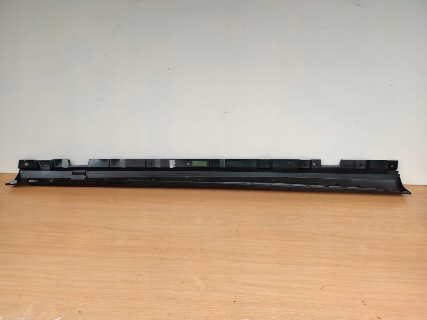 MERCEDES S-KLASA 222 LONG 6.3 6.5 AMG left moulding