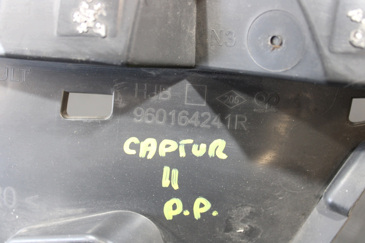 holder bumper bracket right front 960164241R RENAULT CAPTUR II 2 1.0 TCE