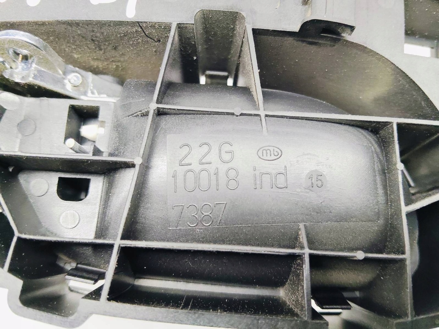 handle inner left front Peugeot 407 1.8 16V 96526178VD