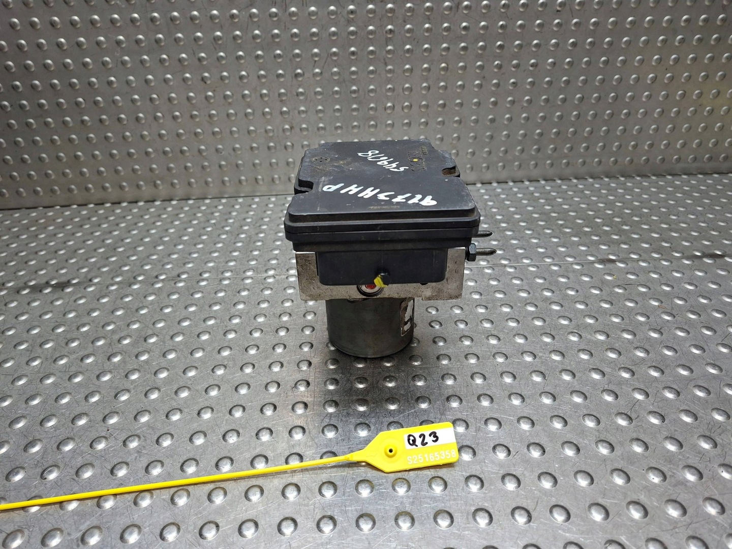 Pompa Centralina ABS KIA CARNIVAL e 98- 58920-4D520 4D589-20800
