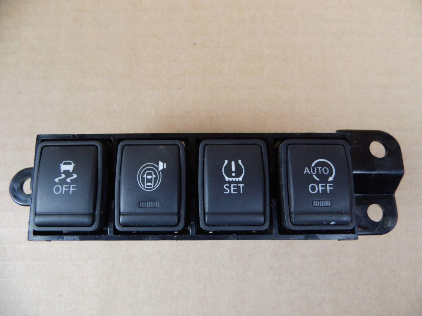 Nissan Juke and F15 switch button ESP running board START STOP OFF 681RVBV90A