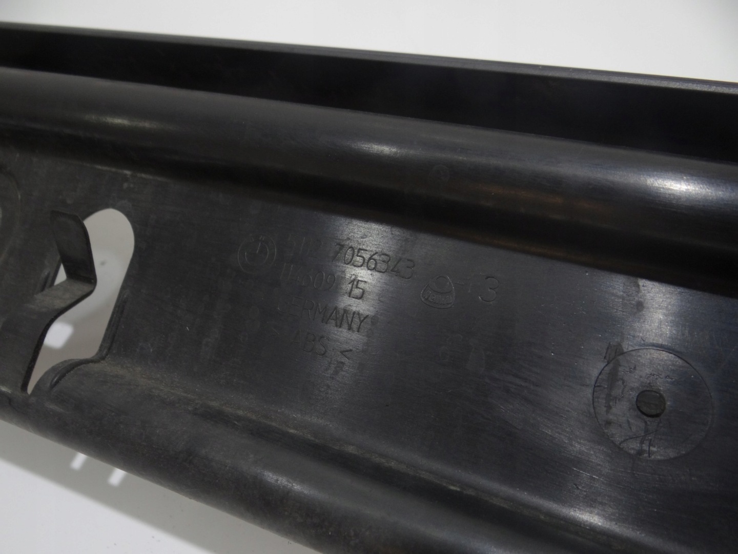Support Support plaque Pare choc Arrière BMW E60 7056343