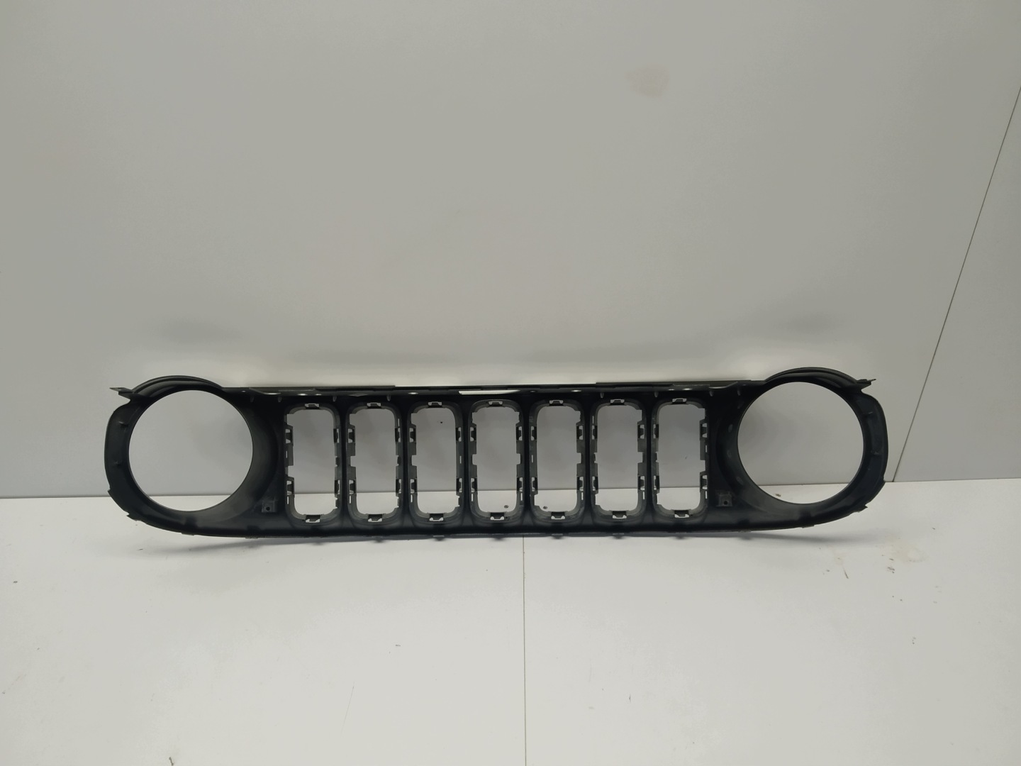 2014-2018r Jeep Renegade front PREKLADgrill front original 735587825
