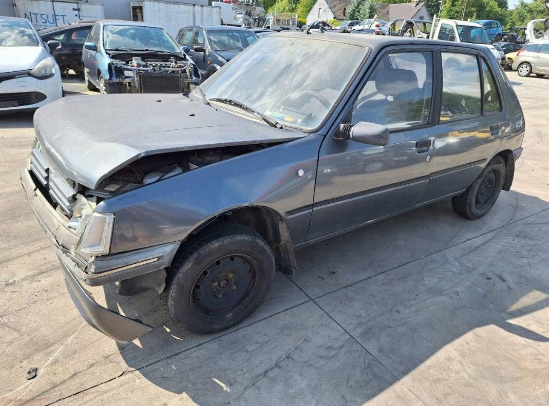 PEUGEOT 205 door front left front left 5D EWT