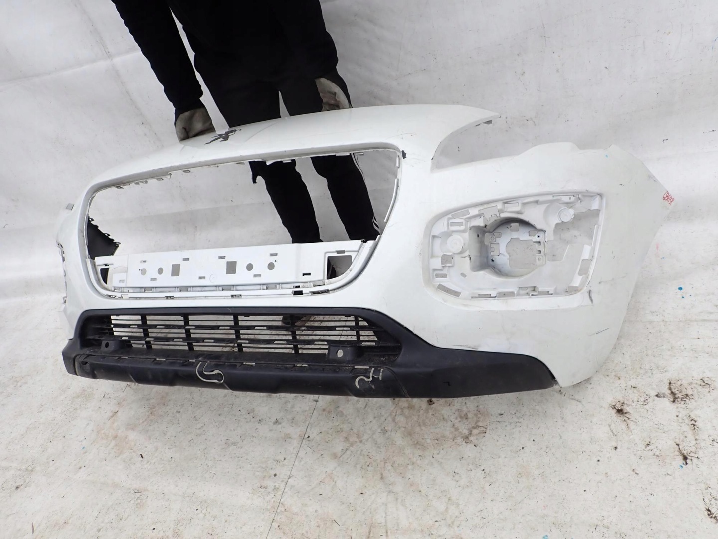 PEUGEOT 3008 and 1 LIFT 13-16 bumper front front