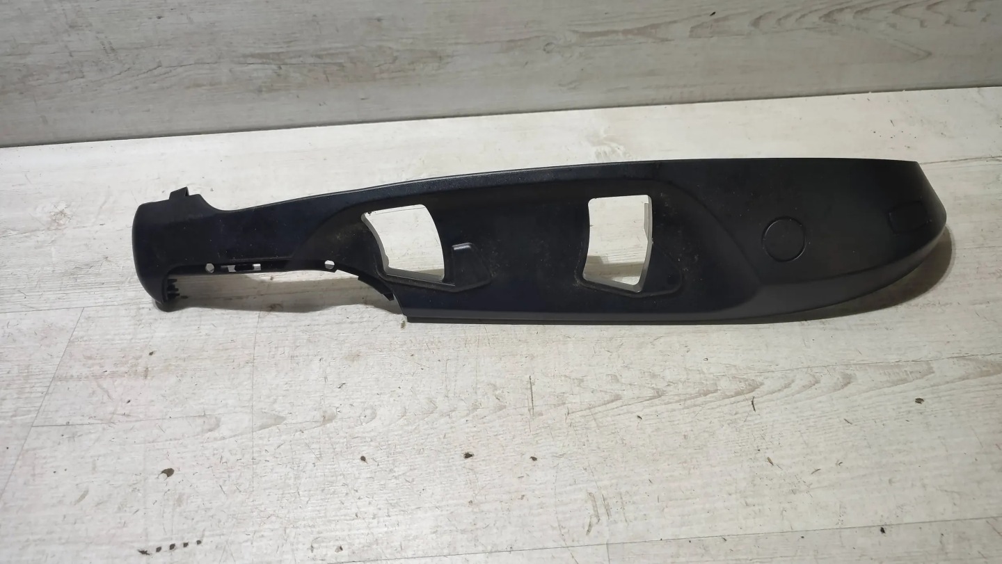BMW X3 F25 15r 2.0d Blende Abdeckung Seitlich SITZ