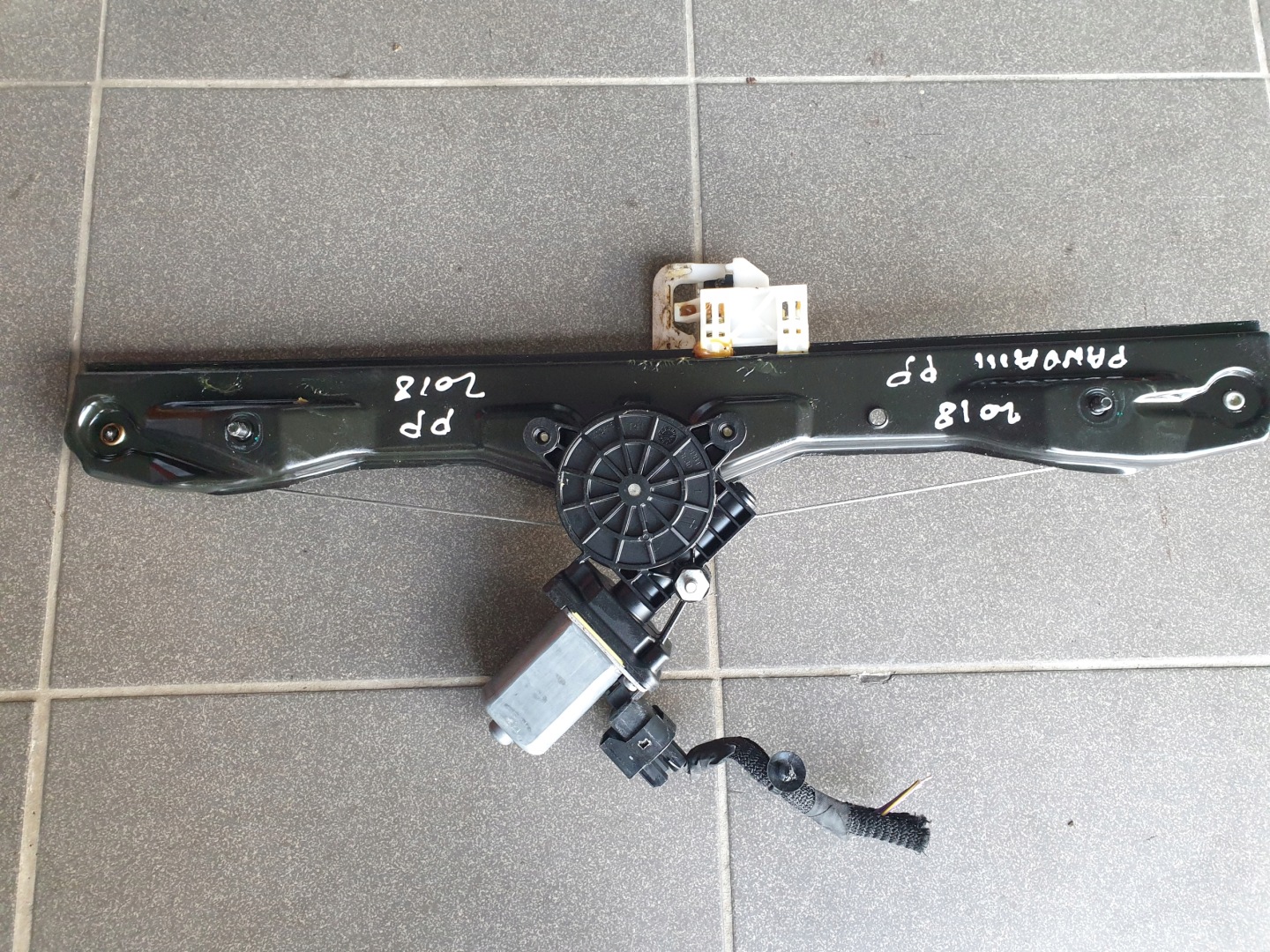 window regulator right front FIAT PANDA III 3 2012- 52076549