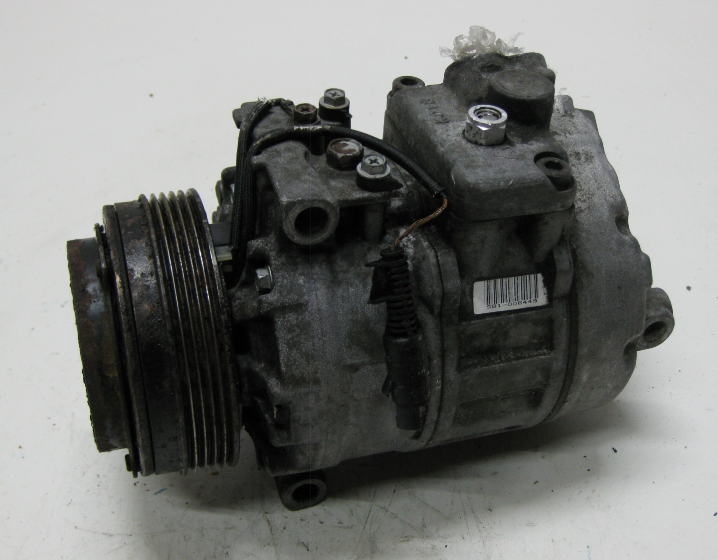BMW 5 E39 kompresor klimatizaci 447170-8432