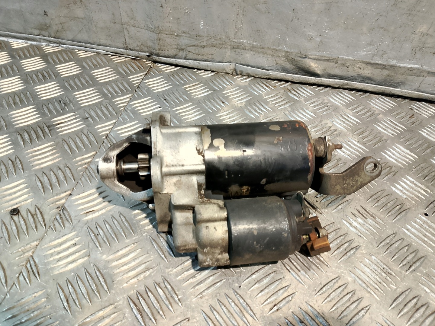 startér MOTORU AUDI A4 B6 2.0 B 06B911023 0001107073