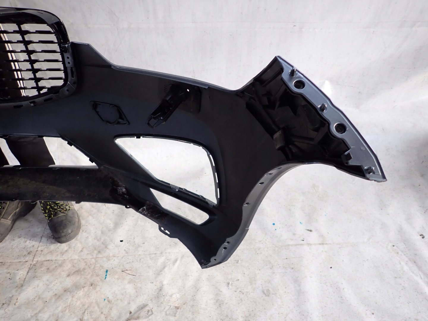 VOLVO XC60 II 2 R-design 17- bumper front SPR