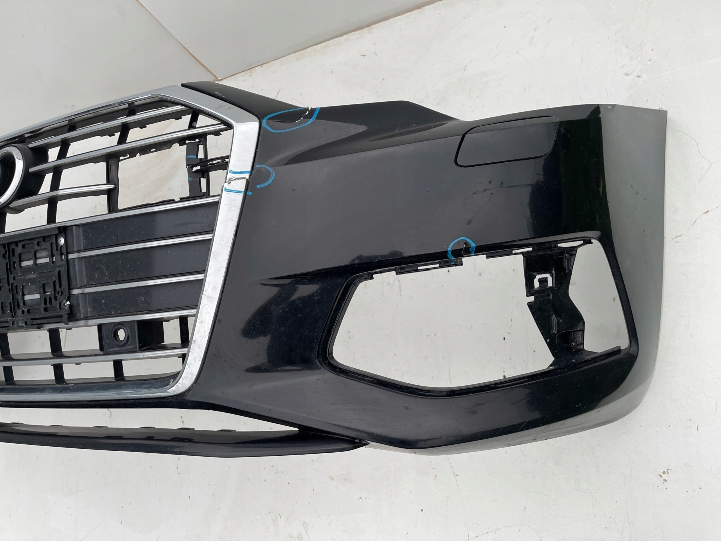 nárazník předek přední AUDI A6 C8 4K 18