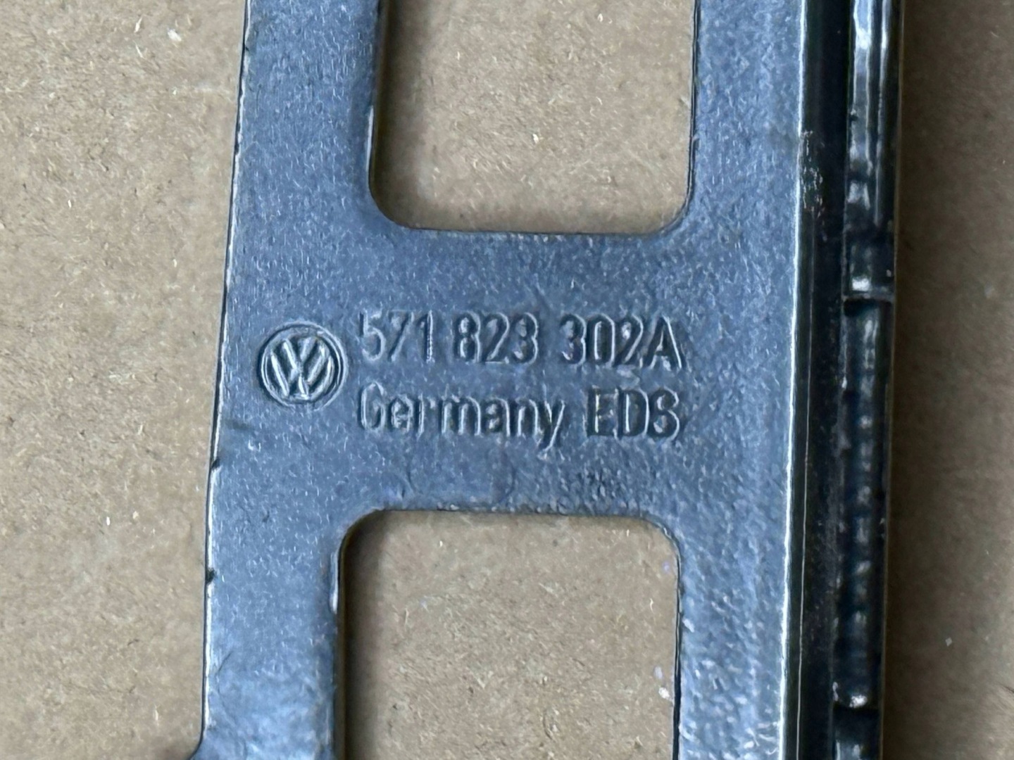 VW TIGUAN III 2024-> hinge bonnets right original