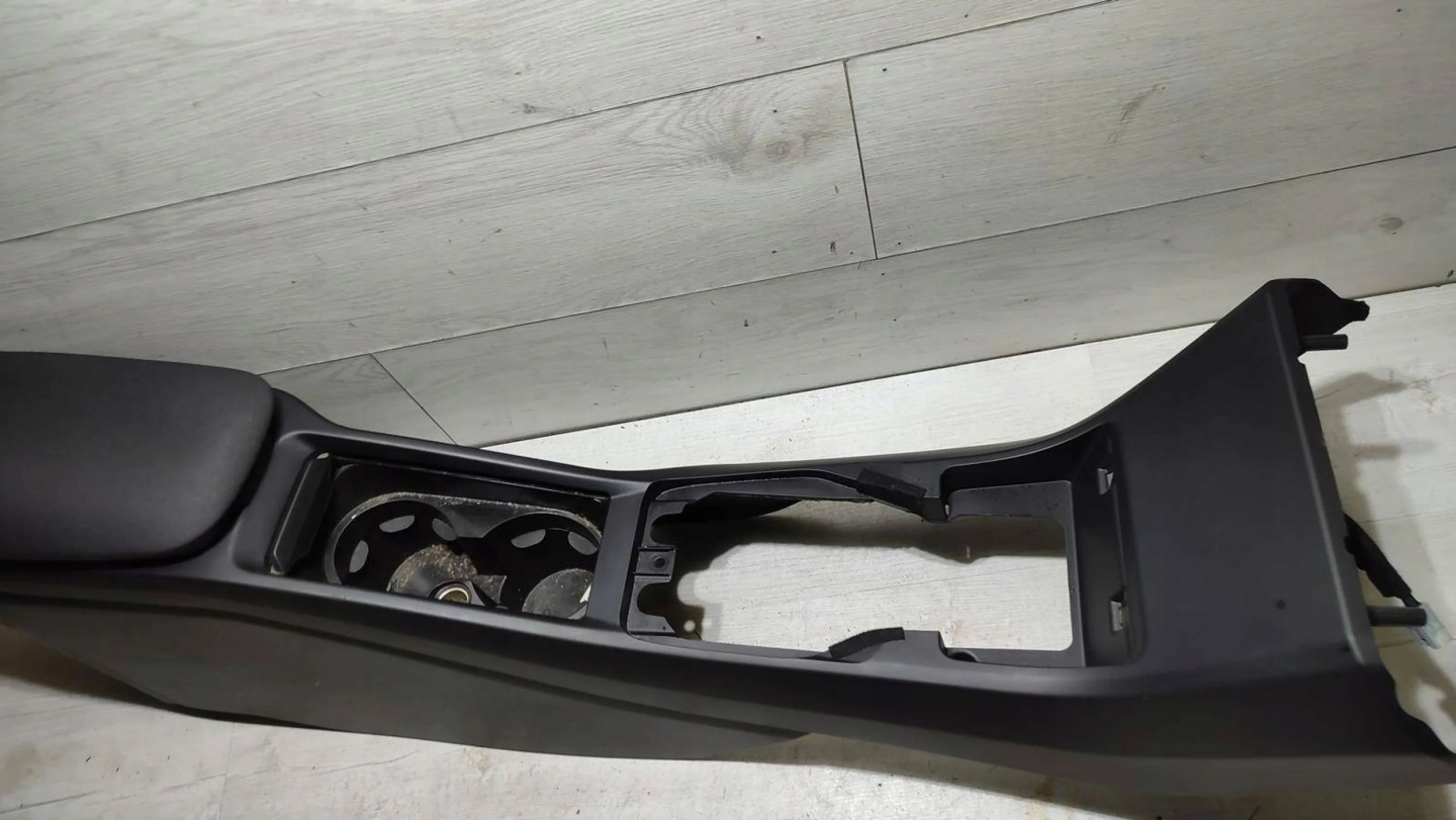Volvo V40 2018 tunel central