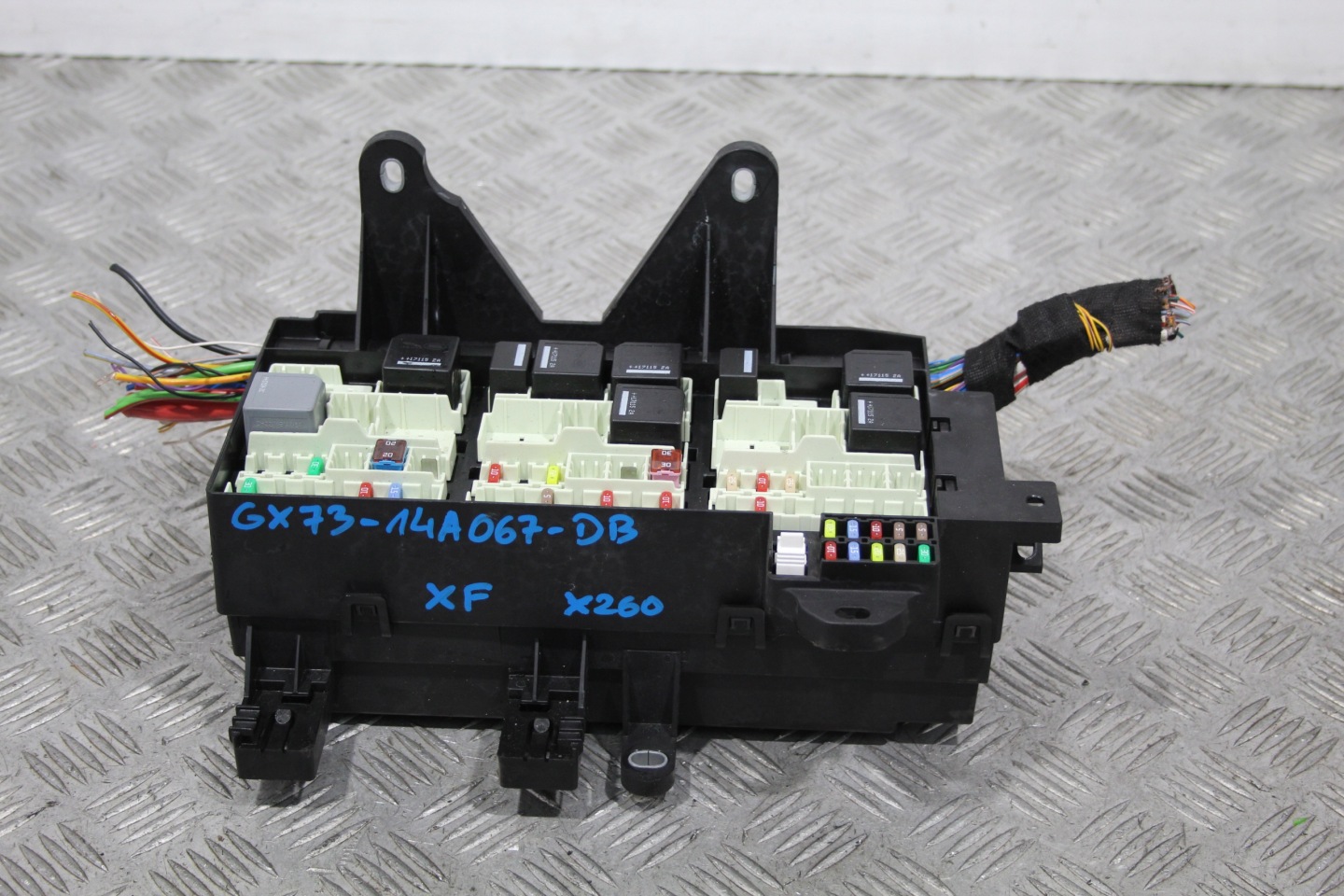 Module fusibles Boîte JAGUAR XF II X260