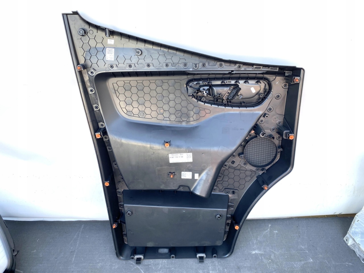 SPRINTER 907 910 17- side handle inner door front right front