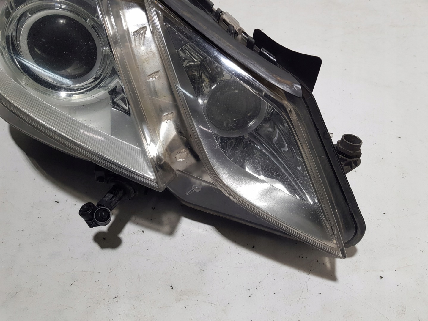 light XENON BI-XENON right front MERCEDES W207 C207