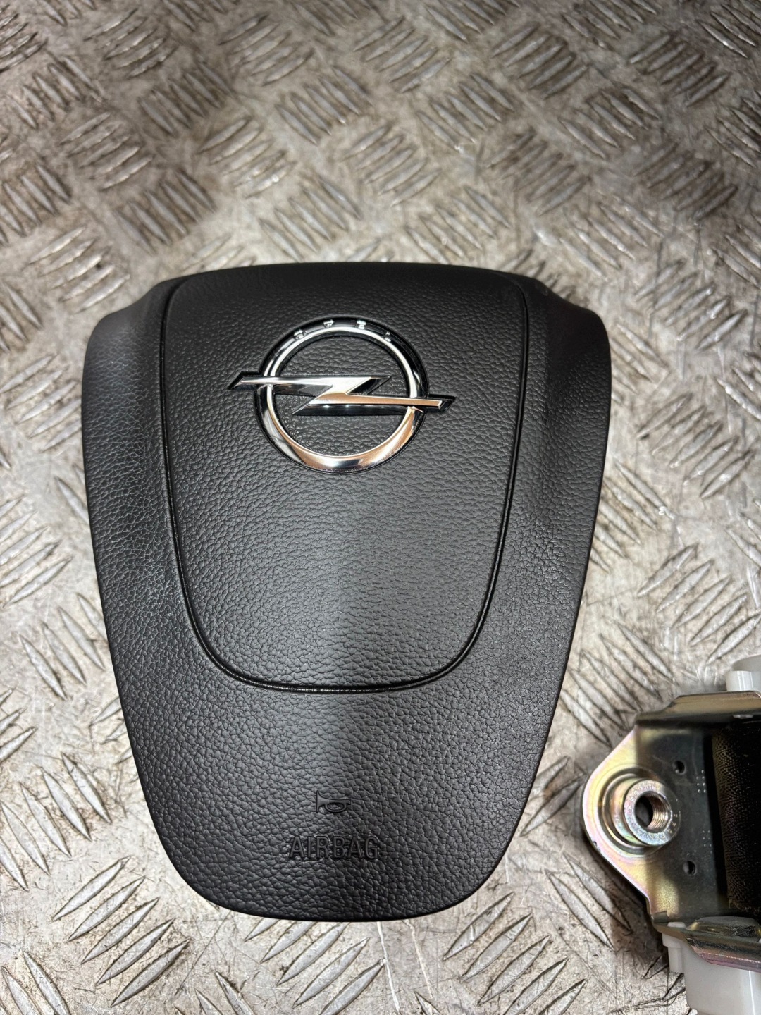 dashboard console airbag adjusters OPEL MERIVA B