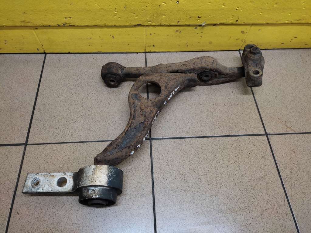 MAZDA 6 II 2.2 CIDT arm left front