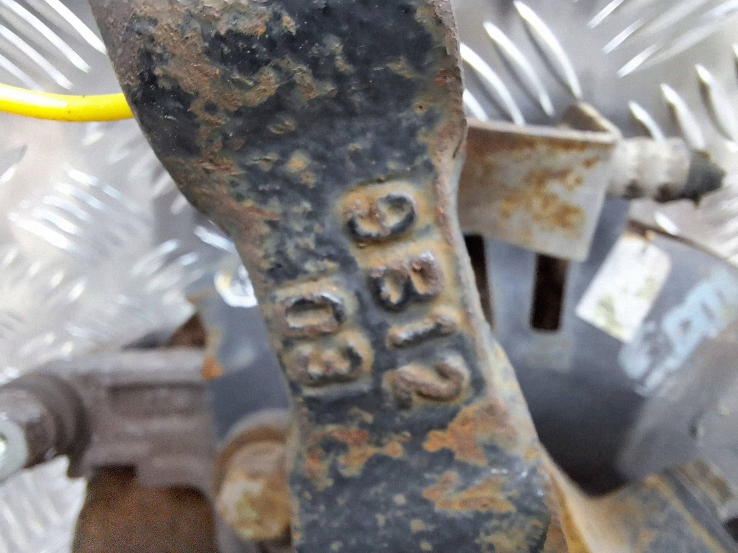 swing right front HYUNDAI i20 and 08-14 1.2 B
