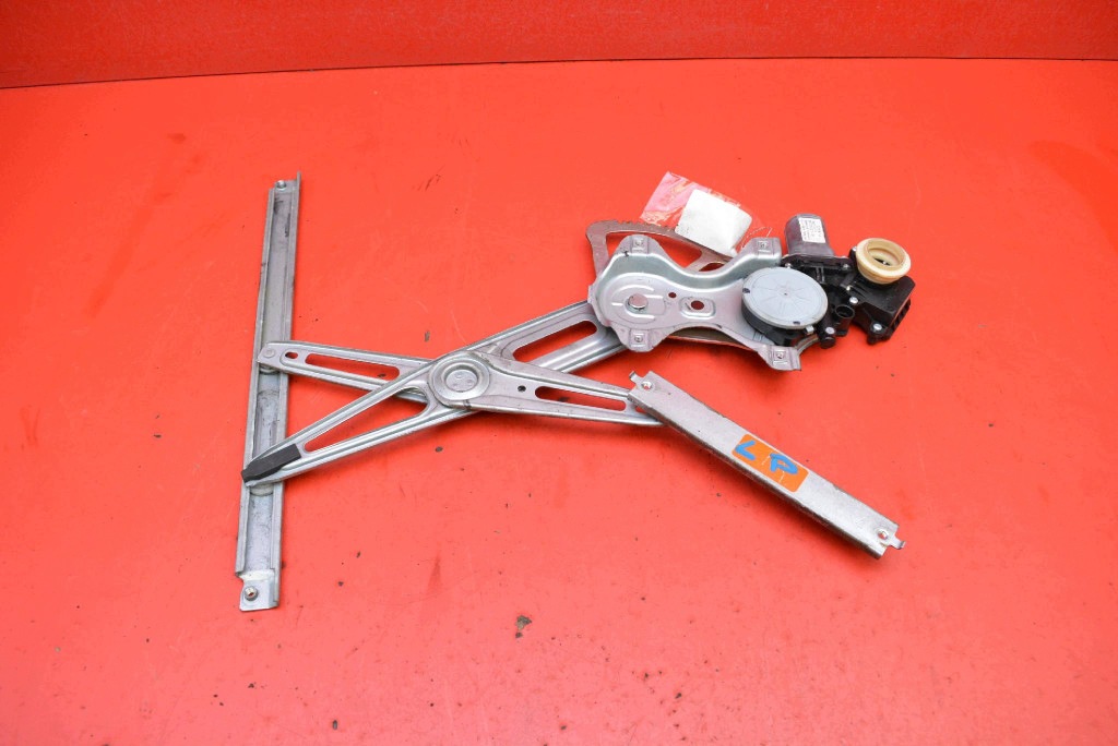 window regulator left front EU 85720-0D110-B TOYOTA YARIS 2 II 3D HB 05-09