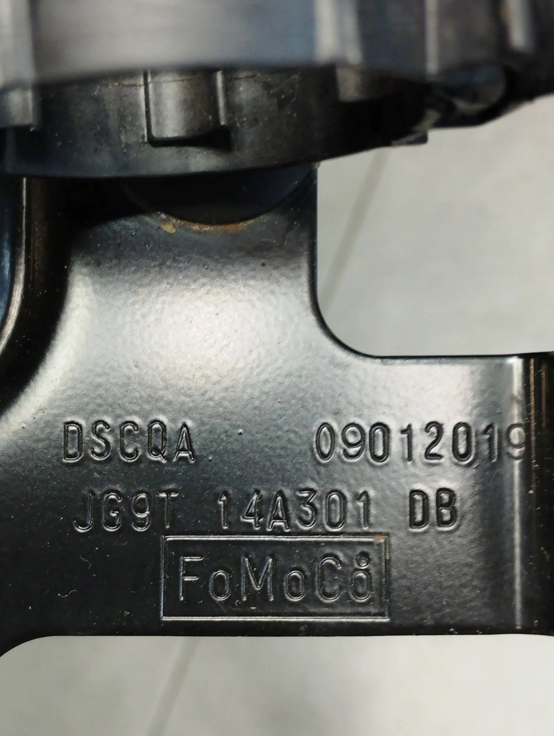Ford Mondeo MK5 bracket JG9T-14A301-DB