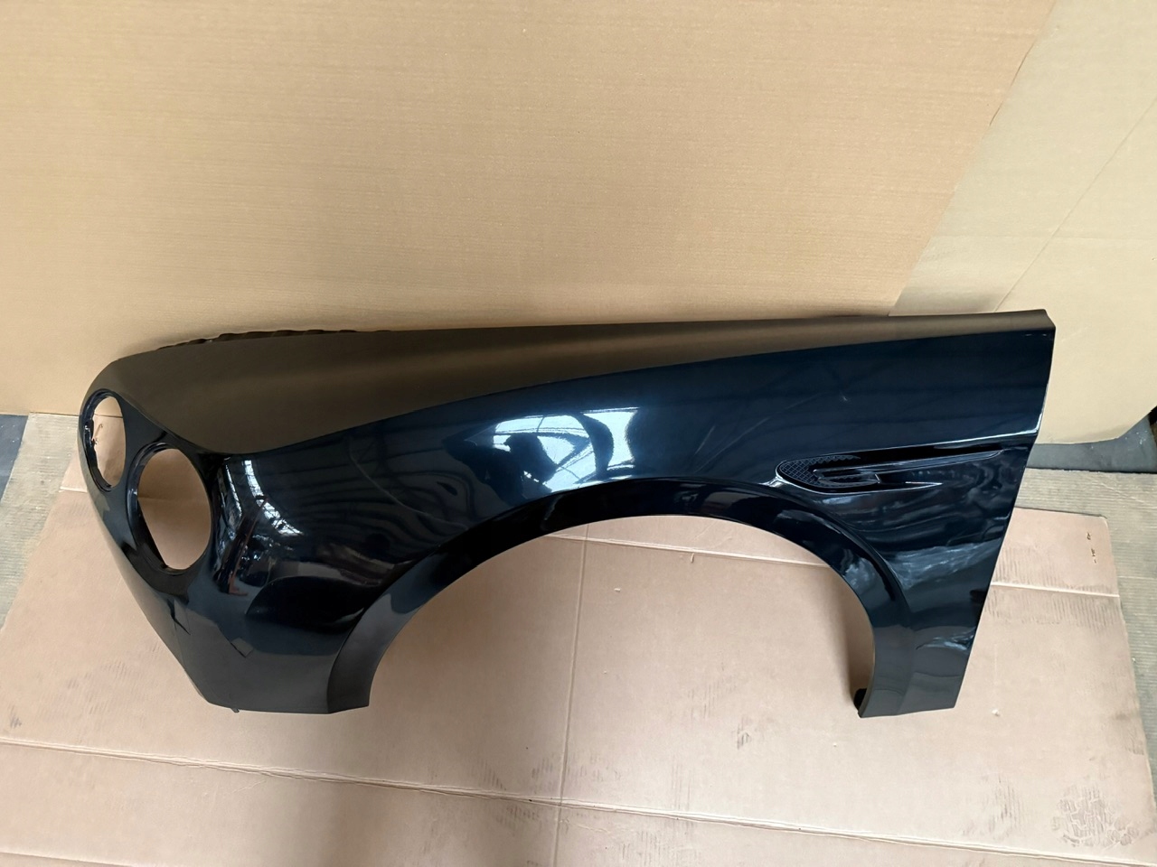 fender front front left BENTLEY FLYING SPUR 16r 1